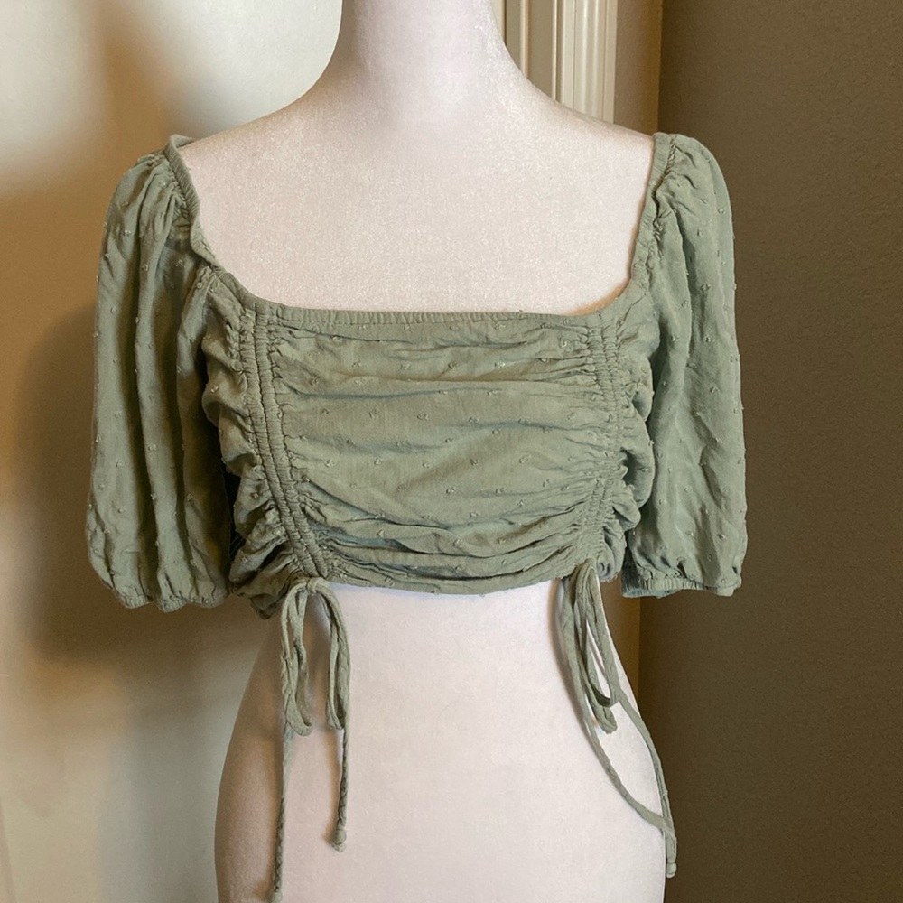 Women’s Soft Crop Blouse - L